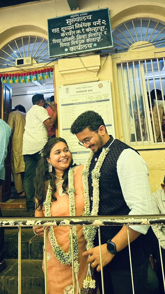 Akanksha and Kushal outside the Kolhapur marriage registrar office
